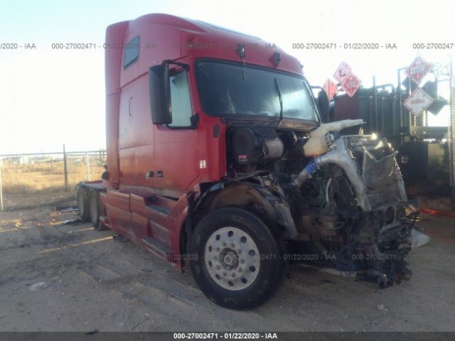 4V4NC9EH7FN157380 - 2015 VOLVO VN VNL Red photo 1