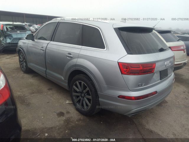 WA1LAAF77HD058691 - 2017 AUDI Q7 PREMIUM PLUS Silver photo 3