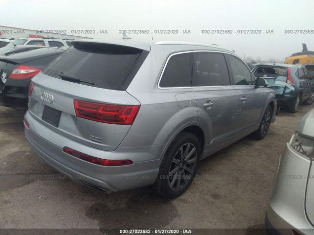 WA1LAAF77HD058691 - 2017 AUDI Q7 PREMIUM PLUS Silver photo 4