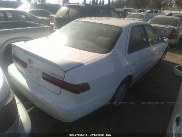 4T1BG22K0XU876970 - 1999 TOYOTA CAMRY CE/LE/XLE White photo 4