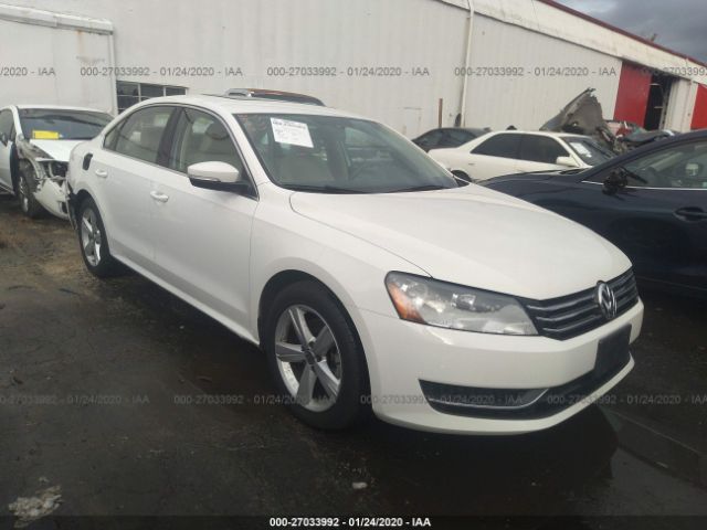 1VWBP7A39DC143987 - 2013 VOLKSWAGEN PASSAT SE White photo 1