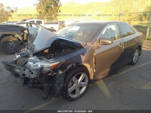 4T1BF1FK7EU439391 - 2014 TOYOTA CAMRY L/SE/LE/XLE 灰色 照片 2