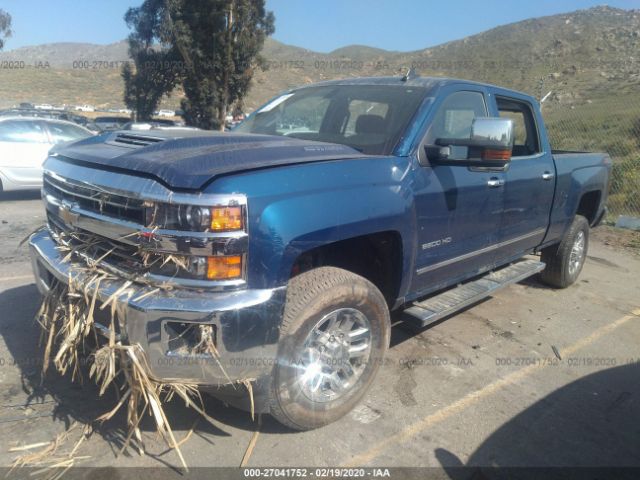 1GC1KTEY4KF150370 - 2019 CHEVROLET SILVERADO K2500 HEAVY DUTY LTZ Blue photo 2