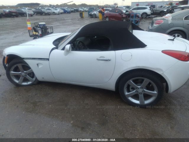 1G2MB35B87Y136254 - 2007 PONTIAC SOLSTICE  White photo 6