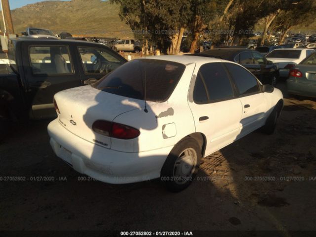 1G1JF52T5V7337763 - 1997 CHEVROLET CAVALIER LS White photo 4