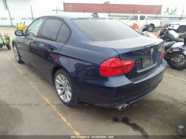 WBAPH5G55BNM79637 - 2011 BMW 328 I SULEV Blue photo 3