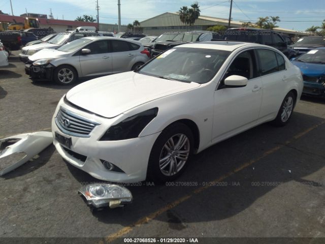 JN1CV6AP3FM503362 - 2015 INFINITI Q40  White photo 2