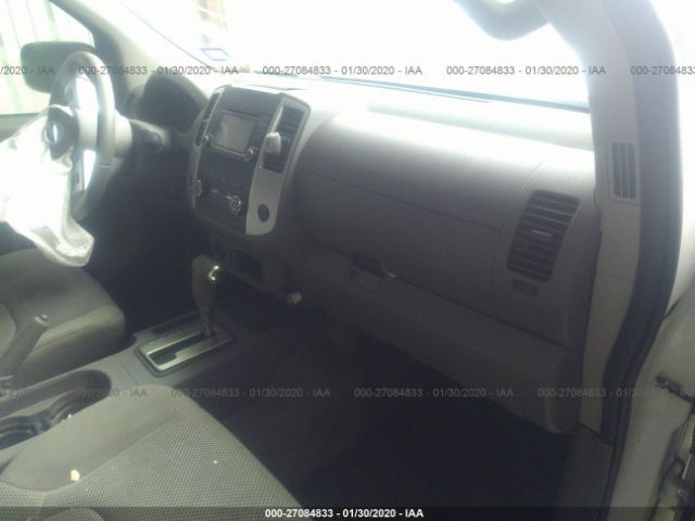 1N6DD0ERXJN700106 - 2018 NISSAN FRONTIER S/SV/SL/PRO-4X White photo 5