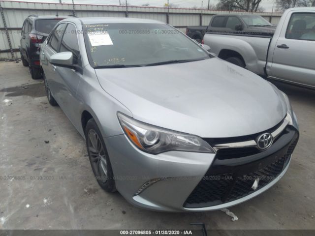 4T1BF1FK7HU659571 - 2017 TOYOTA CAMRY LE/XLE/SE/XSE Silver photo 1