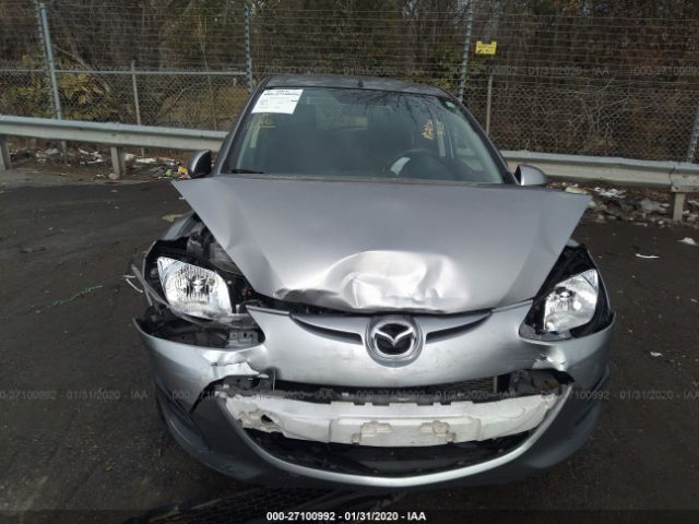 JM1DE1KY7D0164203 - 2013 MAZDA MAZDA2  Silver photo 6