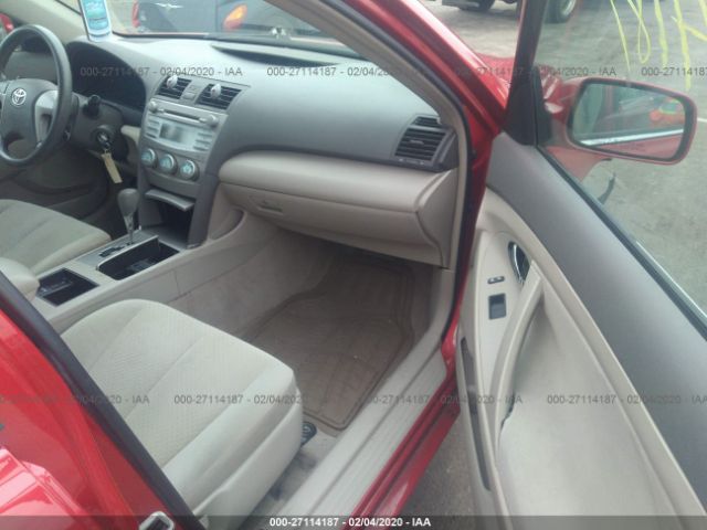 4T1BE46KX8U205416 - 2008 TOYOTA CAMRY CE/LE/XLE/SE Red photo 5