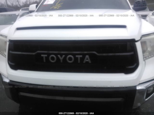 5TFDW5F1XFX445164 - 2015 TOYOTA TUNDRA CREWMAX SR5/TRD PRO White photo 6