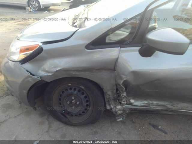 3N1CE2CP5FL368806 - 2015 NISSAN VERSA NOTE S/S PLUS/SV/SL/SR Gray photo 6