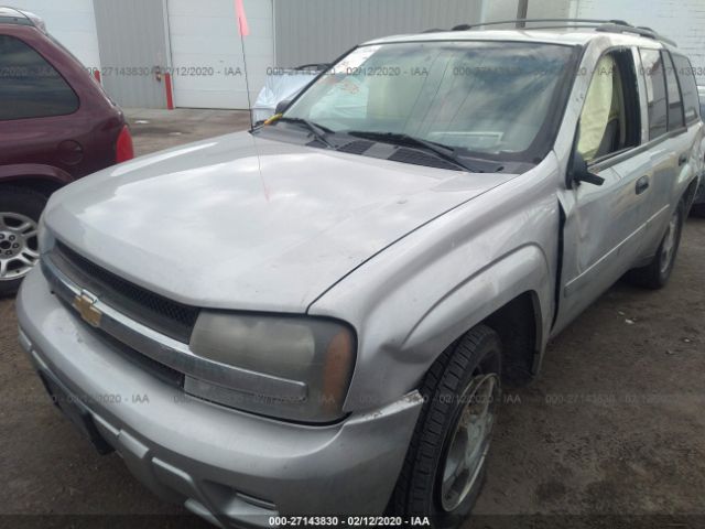 1GNDT13S282125620 - 2008 CHEVROLET TRAILBLAZER LS/LT Silver photo 2