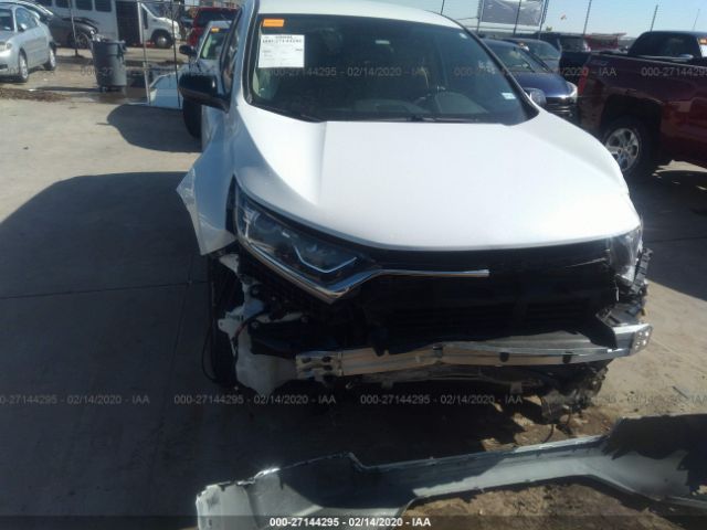 2HKRW5H32KH413657 - 2019 HONDA CR-V LX White photo 6