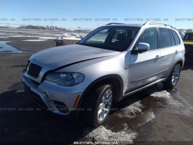 5UXZV4C55D0B02411 - 2013 BMW X5 XDRIVE35I فضي صورة 2