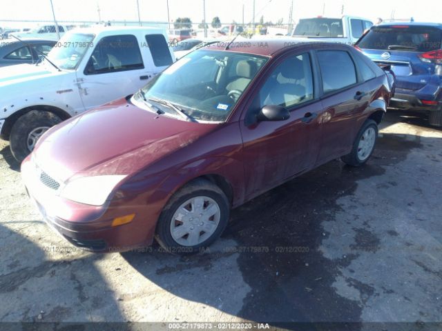 1FAFP34N67W186752 - 2007 FORD FOCUS ZX4/S/SE/SES Maroon photo 2