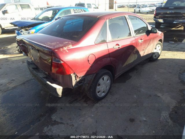 1FAFP34N67W186752 - 2007 FORD FOCUS ZX4/S/SE/SES Maroon photo 4