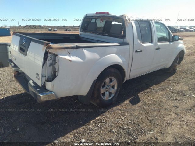 1N6AD07U79C401359 - 2009 NISSAN FRONTIER CREW CAB SE/LE/NISMO White photo 4