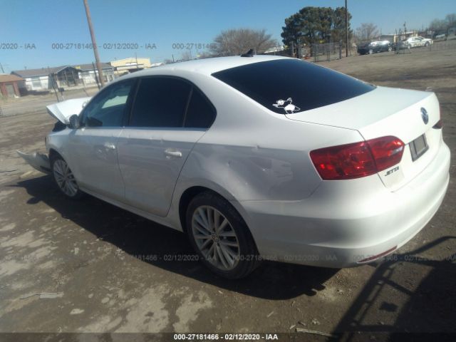 3VWLL7AJXEM362584 - 2014 VOLKSWAGEN JETTA TDI White photo 3