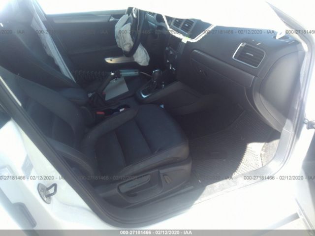 3VWLL7AJXEM362584 - 2014 VOLKSWAGEN JETTA TDI White photo 5