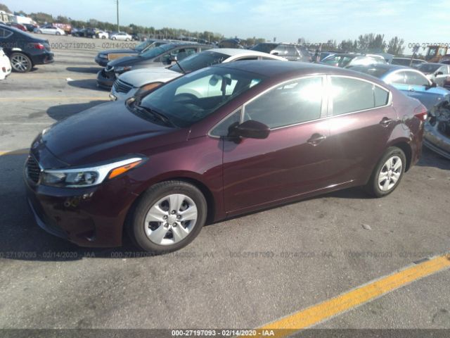 3KPFL4A70JE179279 - 2018 KIA FORTE LX/S Red photo 2