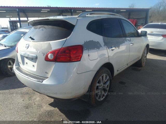 JN8AS5MT8DW525573 - 2013 NISSAN ROGUE S/SV White photo 4