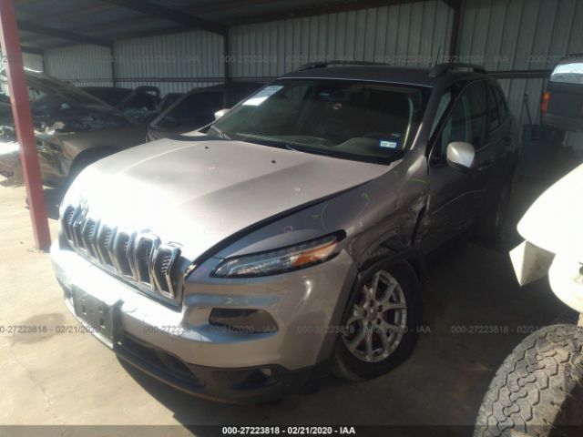 1C4PJLLX2JD524766 - 2018 JEEP CHEROKEE LATITUDE PLUS Silver photo 2