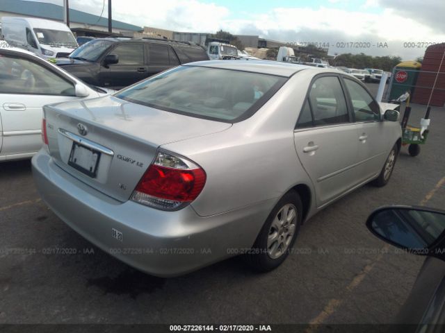 JTDBF32KX50158487 - 2005 TOYOTA CAMRY LE/XLE/SE Silver photo 4