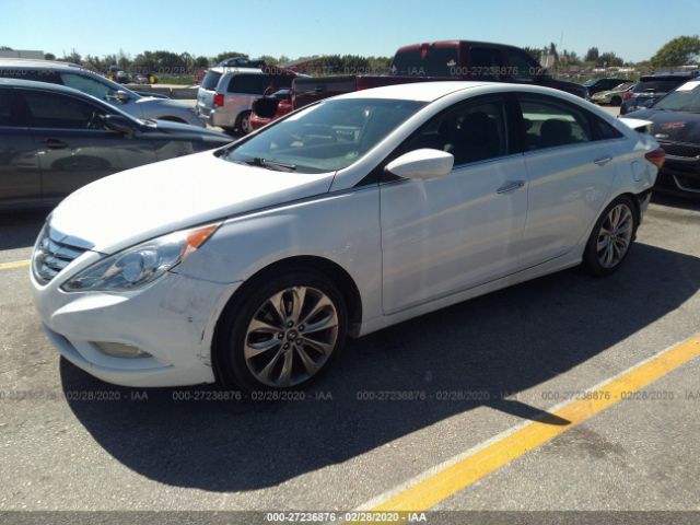 5NPEC4AC5DH550607 - 2013 HYUNDAI SONATA SE/LIMITED White photo 2