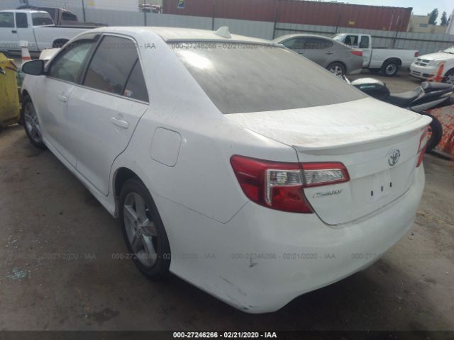 4T1BF1FK5CU545268 - 2012 TOYOTA CAMRY SE/LE/XLE White photo 3