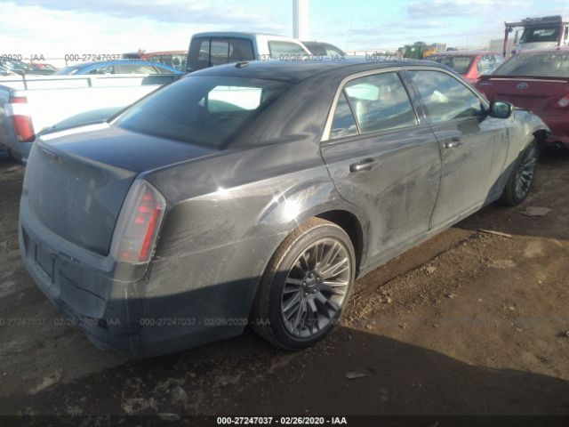 2C3CCADG9DH735549 - 2013 CHRYSLER 300C VARVATOS Black photo 4