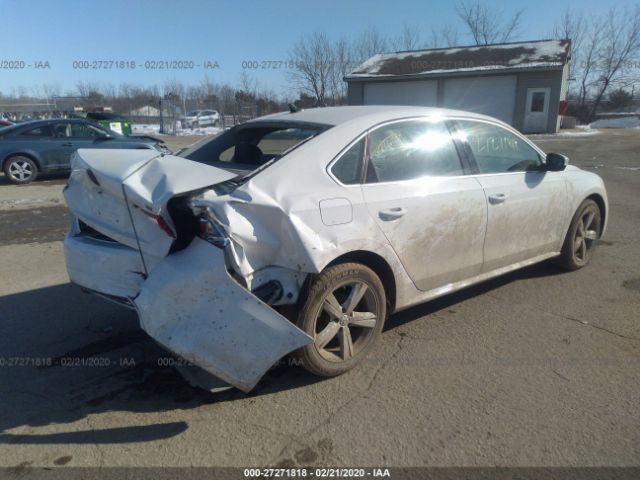 1VWBP7A33DC114050 - 2013 VOLKSWAGEN PASSAT SE White photo 4