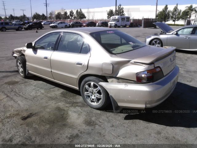 19UUA5670YA031899 - 2000 ACURA 3.2TL  Gold photo 3