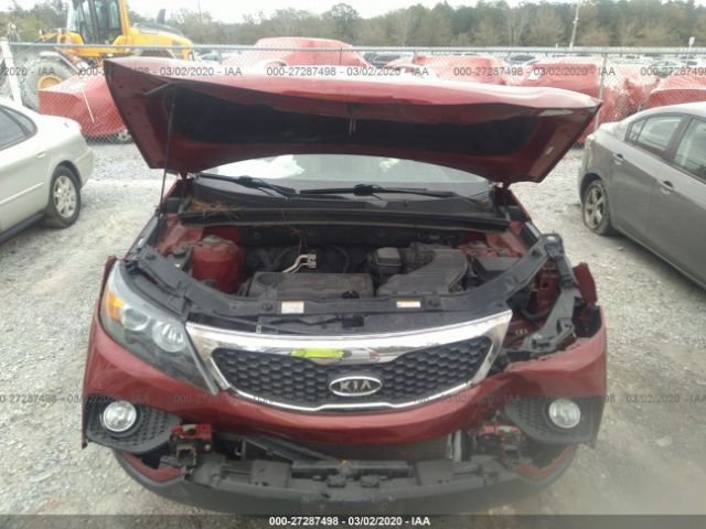 5XYKU4A16BG013201 - 2011 KIA SORENTO EX Red photo 10