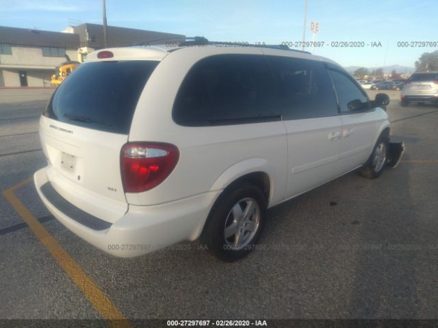 2D4GP44LX7R347943 - 2007 DODGE GRAND CARAVAN SXT White photo 4