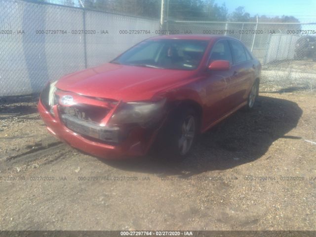 4T1BF3EK4AU068939 - 2010 TOYOTA CAMRY SE/LE/XLE Red photo 2