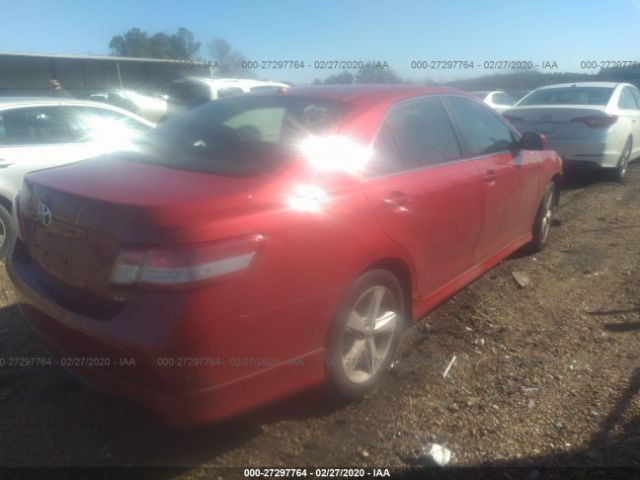 4T1BF3EK4AU068939 - 2010 TOYOTA CAMRY SE/LE/XLE Red photo 4