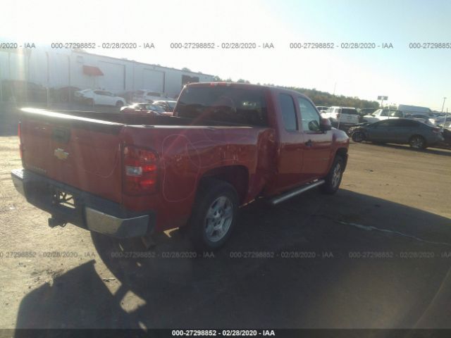 2GCEC19C971562848 - 2007 CHEVROLET SILVERADO C1500 Red photo 4