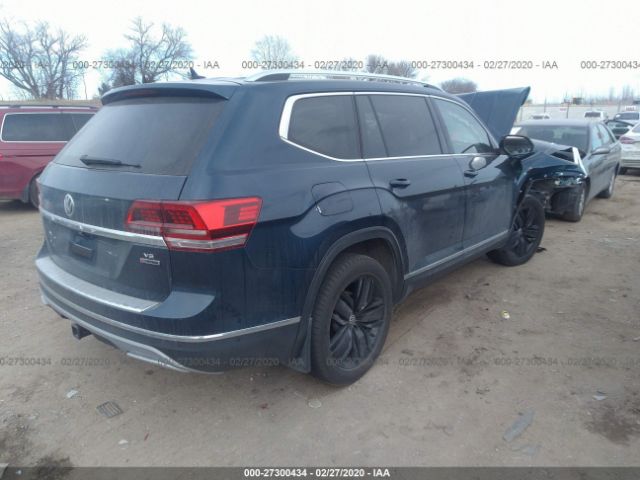 1V2NR2CA8JC596193 - 2018 VOLKSWAGEN ATLAS SEL PREMIUM Blue photo 4