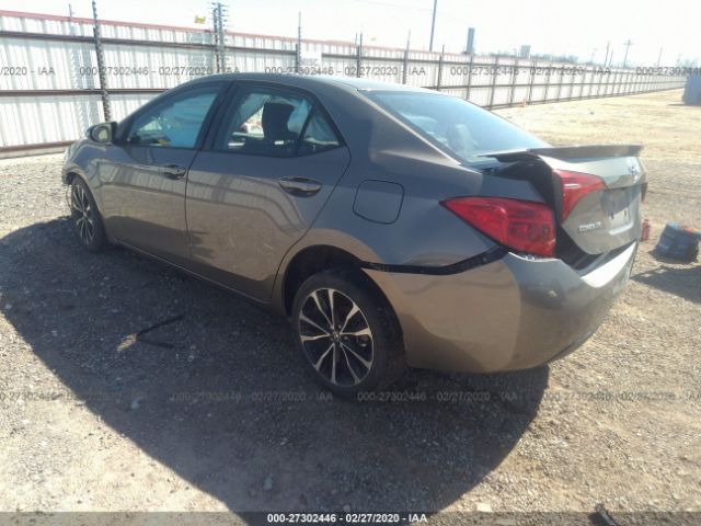 5YFBURHEXHP724202 - 2017 TOYOTA COROLLA L/LE/XLE/SE/XSE Gray photo 3