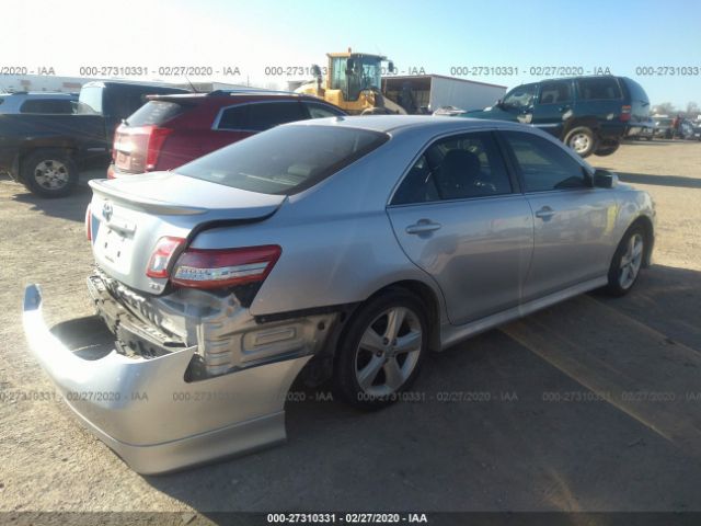 4T1BK3EK1BU621740 - 2011 TOYOTA CAMRY SE/LE/XLE Silver photo 4