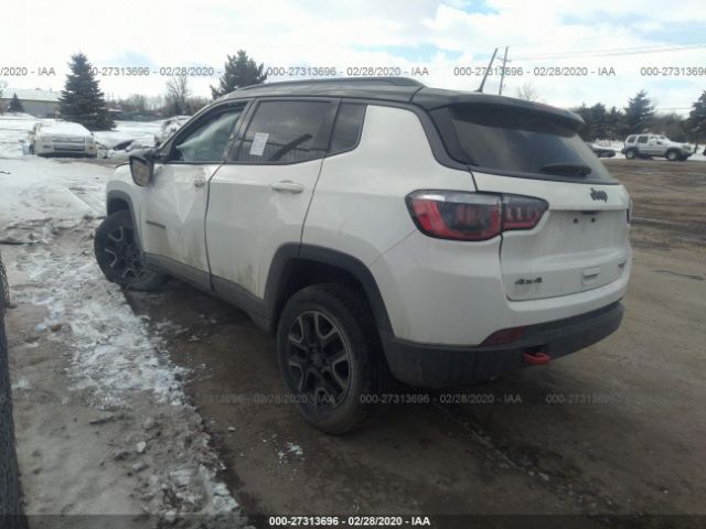 3C4NJDDB6KT667800 - 2019 JEEP COMPASS TRAILHAWK White photo 3