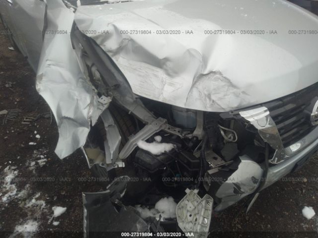 5N1DR2MM9HC647776 - 2017 NISSAN PATHFINDER S/SV/SL/PLATINUM Silver photo 6