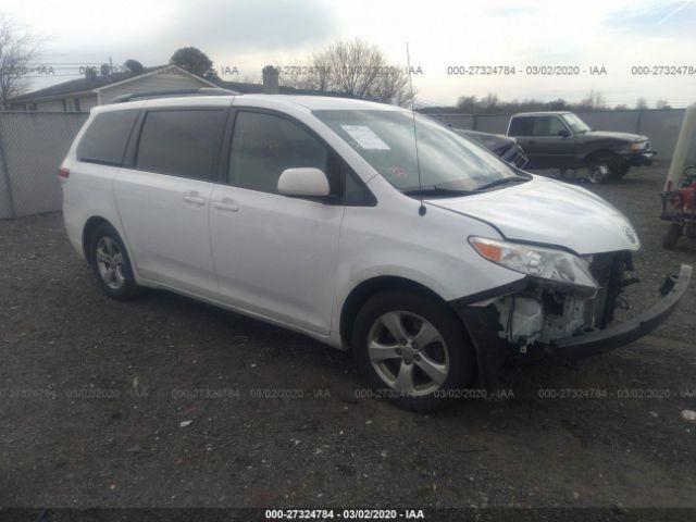 5TDKK3DC5ES486849 - 2014 TOYOTA SIENNA LE White photo 1