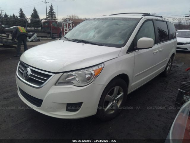 2V8HW34129R517507 - 2009 VOLKSWAGEN ROUTAN SE White photo 2