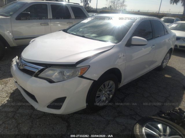 4T1BD1FK0DU087887 - 2013 TOYOTA CAMRY HYBRID/LE/XLE White photo 2