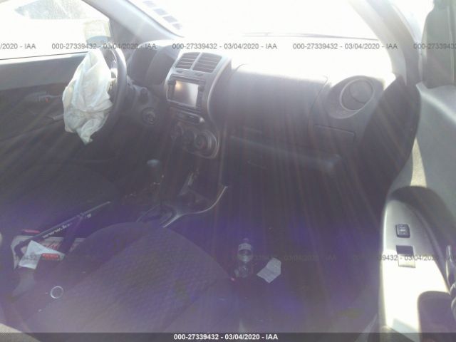 JTKKUPB4XD1037653 - 2013 TOYOTA SCION XD  White photo 5