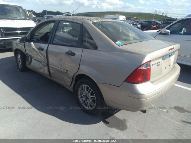 1FAFP34N27W136284 - 2007 FORD FOCUS ZX4/S/SE/SES Gold photo 3