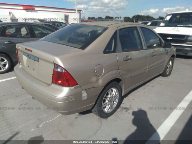 1FAFP34N27W136284 - 2007 FORD FOCUS ZX4/S/SE/SES Gold photo 4